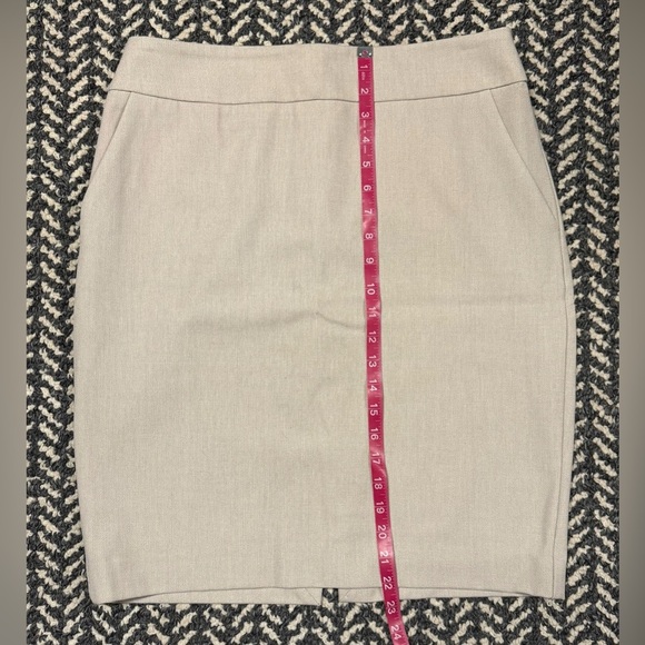 EXPRESS High Rise Pencil Skirt in Cream Size 12 - Picture 3 of 5